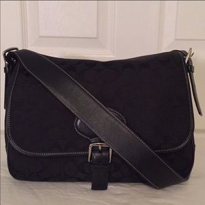 COACH BLACK SIGNATURE CANVAS WITH LEATHER TRIM BAG